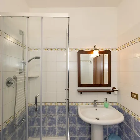 Erba Di Campo Apartment Livorno