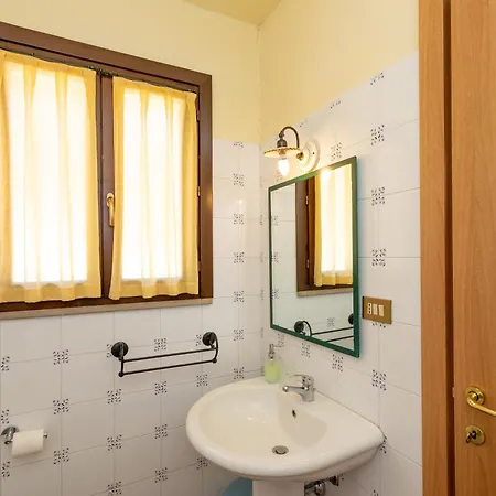 Erba Di Campo Apartment Livorno